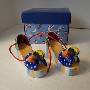 1999 Vandor Carmen MirandaFruit-Themed Platform Sandals Salt & Pepper Shakers